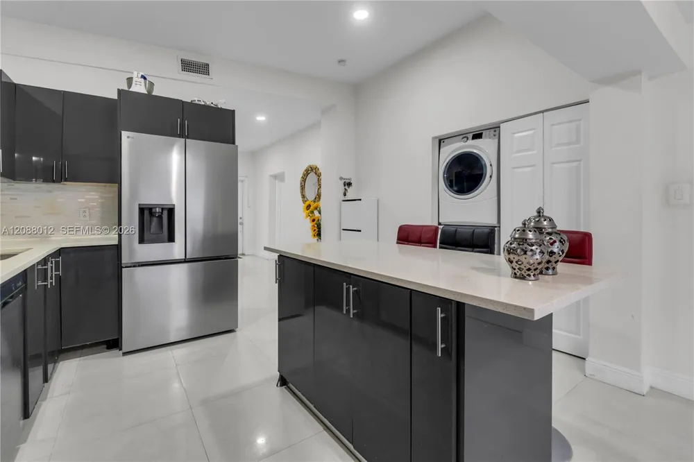 12501 NW 22nd Ave Miami, FL 33167