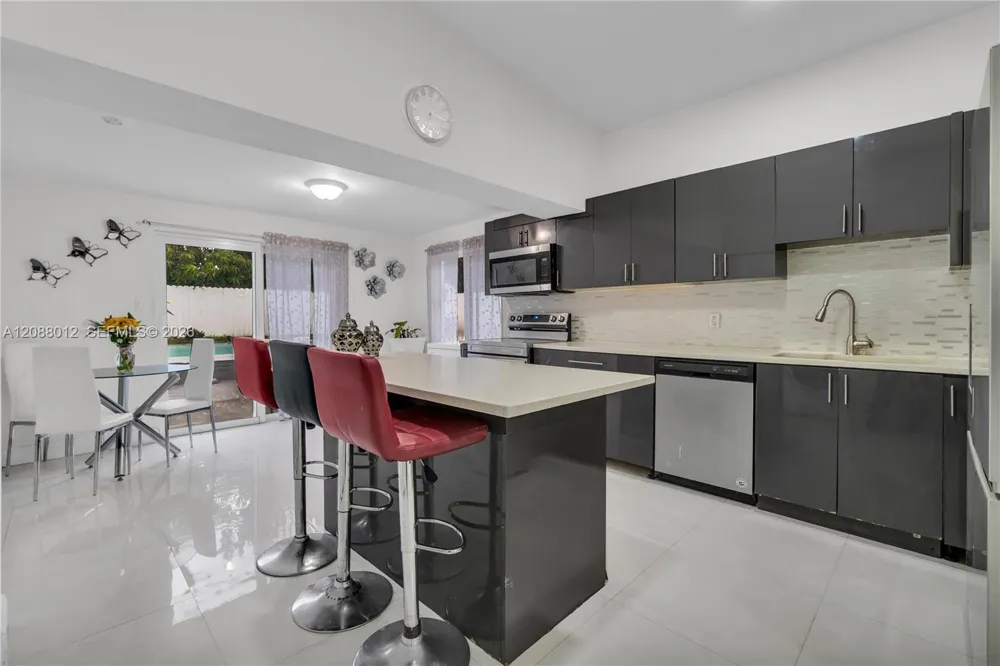 12501 NW 22nd Ave Miami, FL 33167