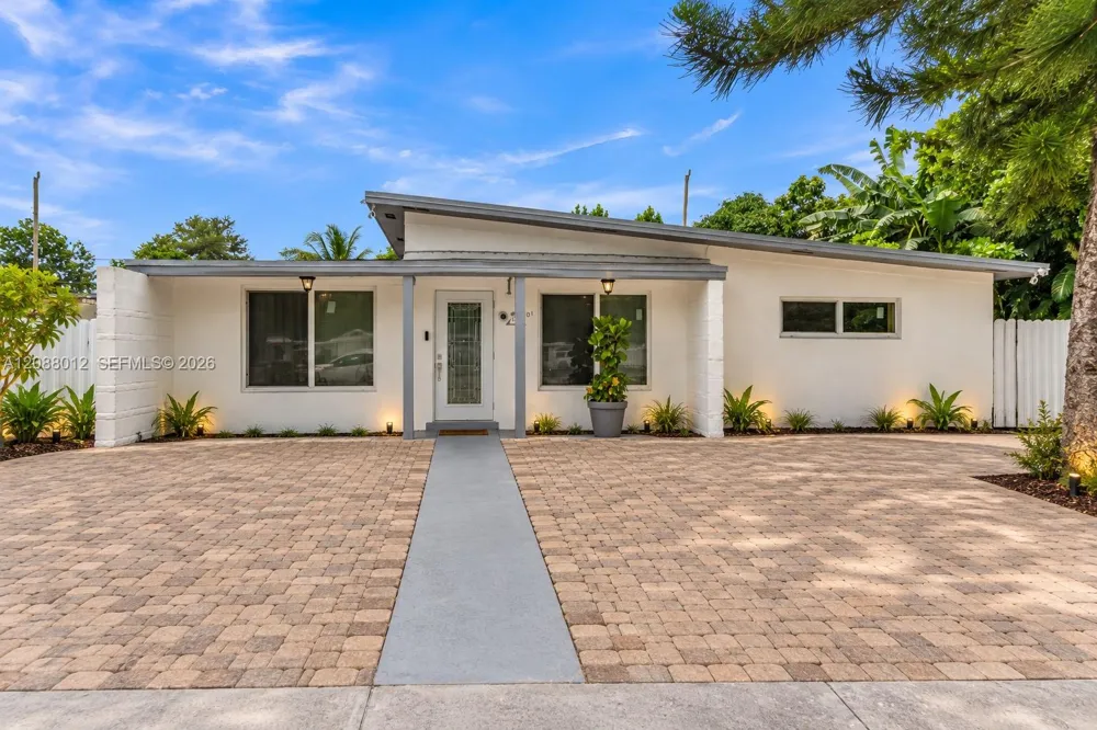 12501 NW 22nd Ave Miami, FL 33167