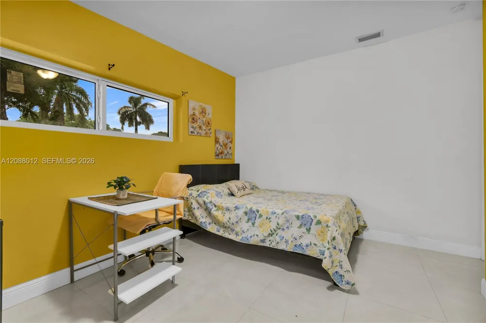 12501 NW 22nd Ave Miami, FL 33167