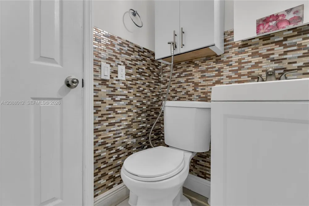 12501 NW 22nd Ave Miami, FL 33167