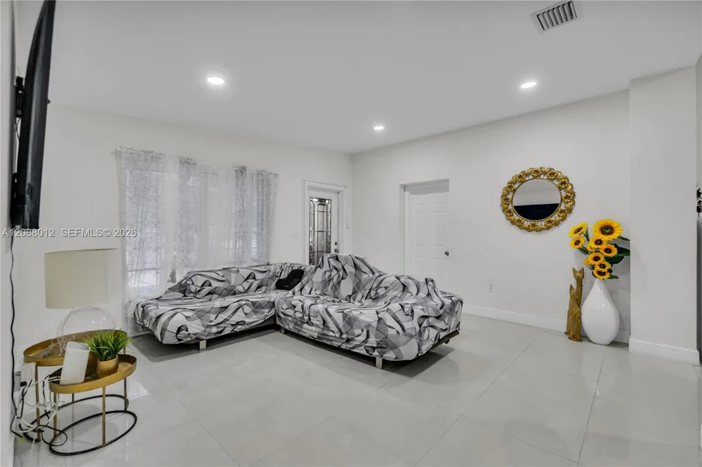 12501 NW 22nd Ave Miami, FL 33167