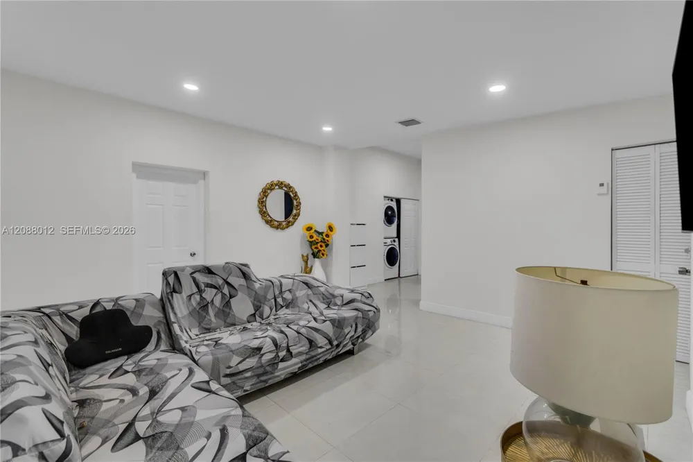 12501 NW 22nd Ave Miami, FL 33167