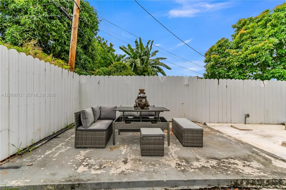 12501 NW 22nd Ave Miami, FL 33167