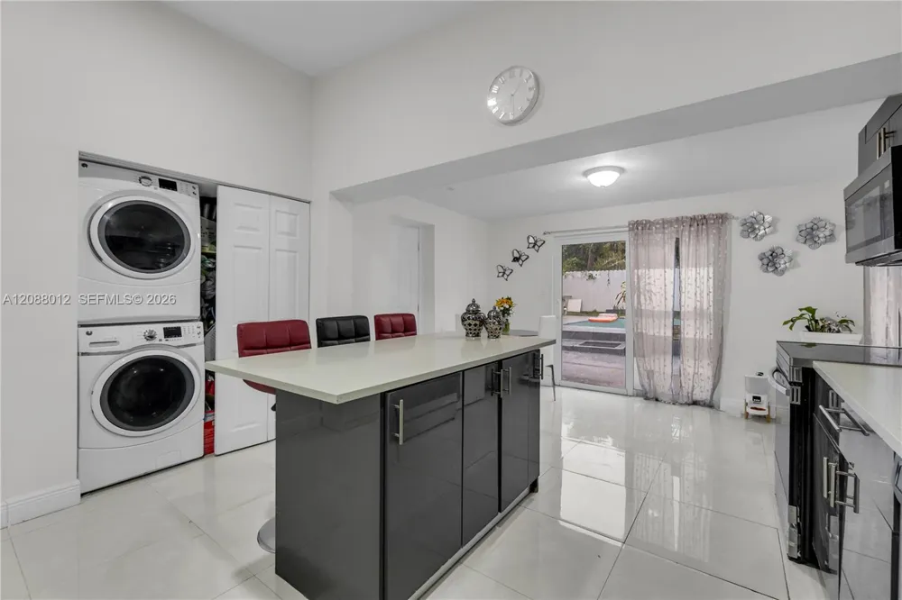 12501 NW 22nd Ave Miami, FL 33167