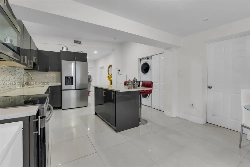 12501 NW 22nd Ave Miami, FL 33167