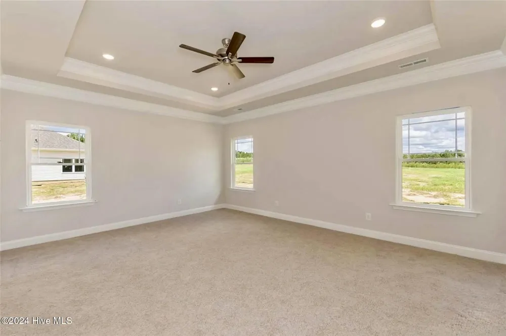 180 Seashore Street Grimesland, NC 27837