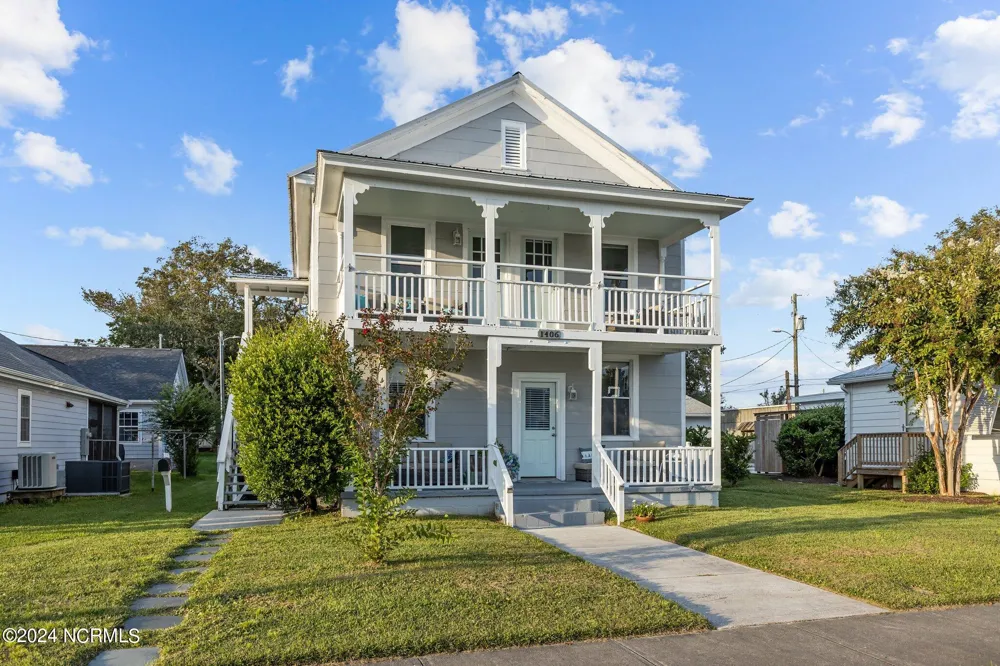 1406 Evans Street #B Morehead City, NC 28557