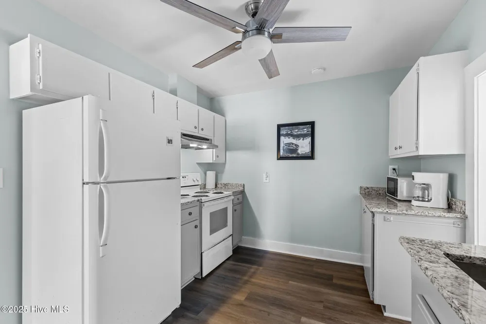1406 Evans Street #B Morehead City, NC 28557