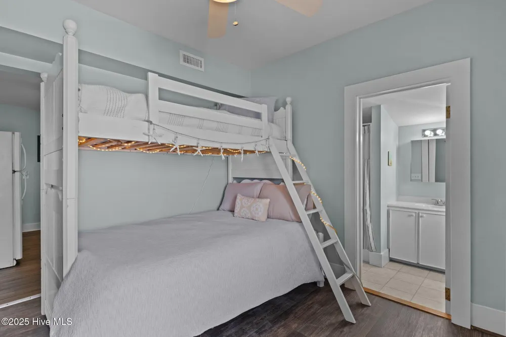 1406 Evans Street #B Morehead City, NC 28557