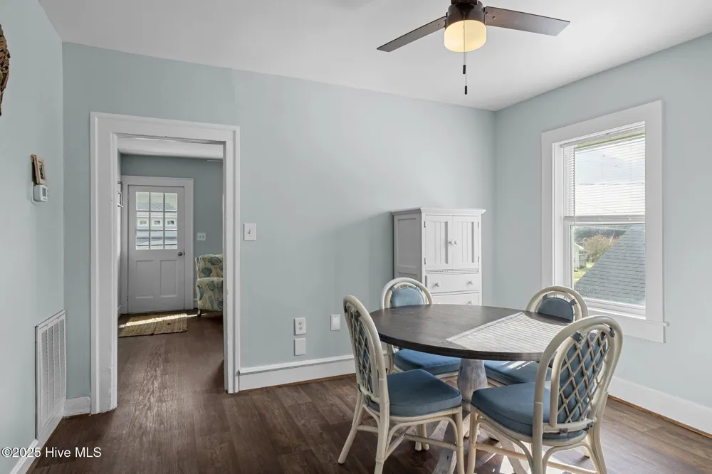 1406 Evans Street #B Morehead City, NC 28557