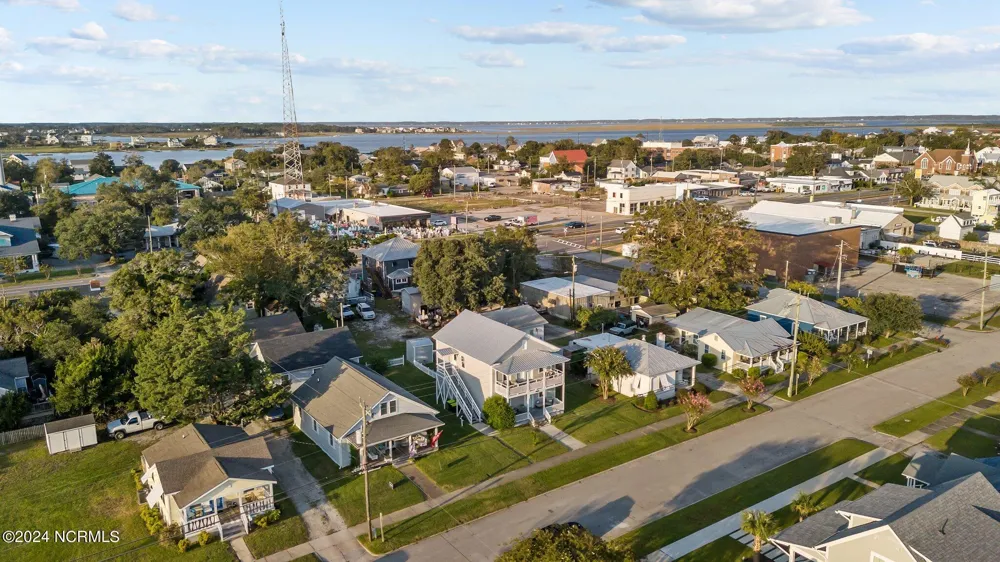 1406 Evans Street #B Morehead City, NC 28557