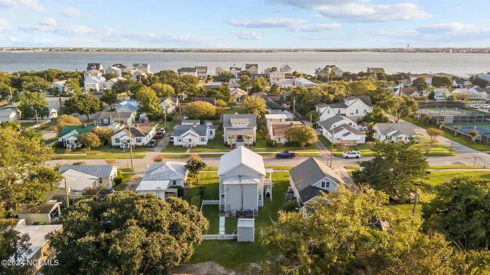 1406 Evans Street #B Morehead City, NC 28557