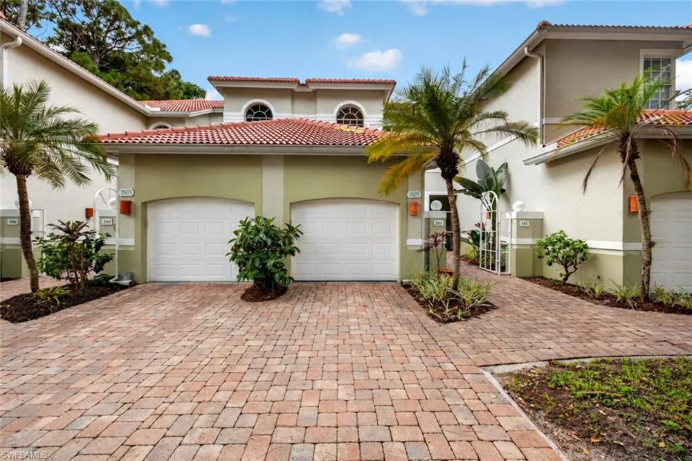 15173 Storrington Place #E-201 Naples, FL 34110