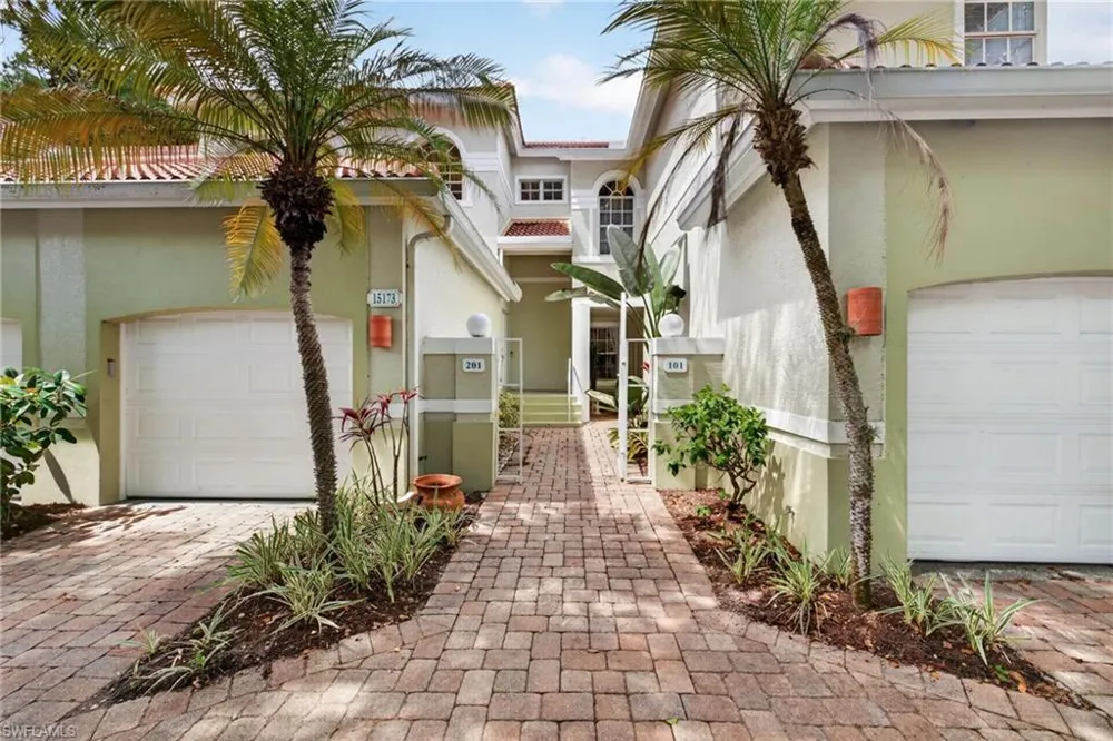 15173 Storrington Place #E-201 Naples, FL 34110