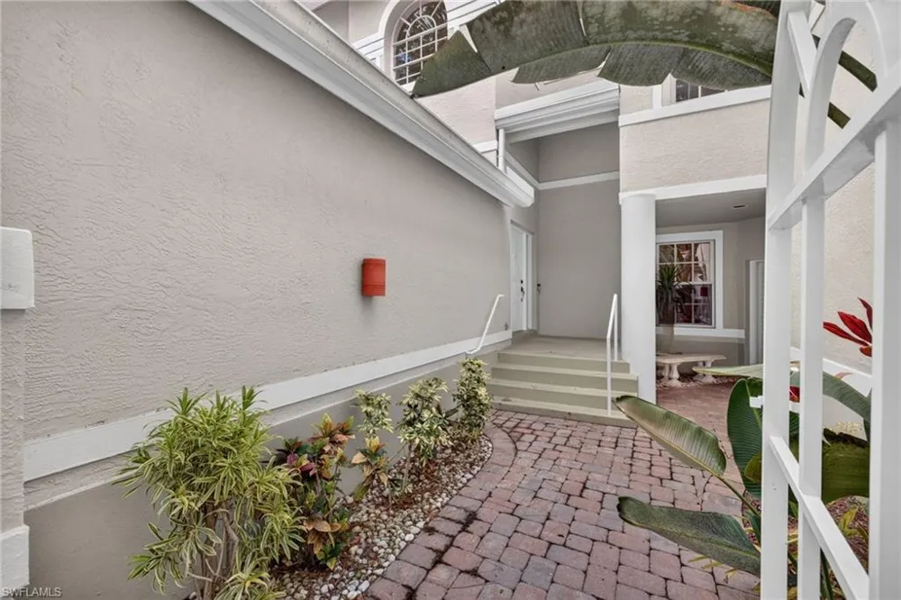 15173 Storrington Place #E-201 Naples, FL 34110
