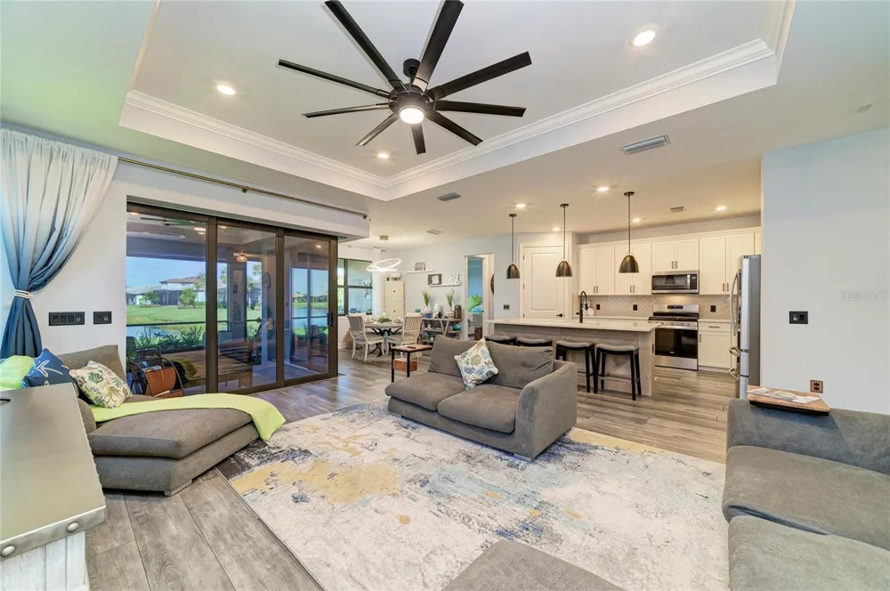 7683 SUMMERLAND COVE Lakewood Ranch, FL 34202