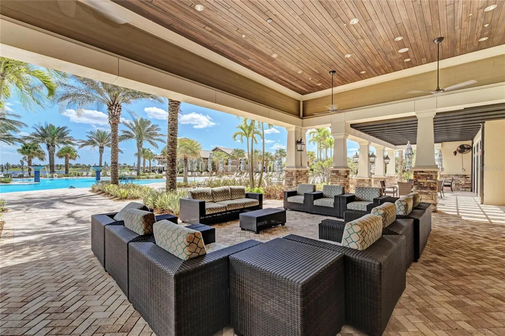 7683 SUMMERLAND COVE Lakewood Ranch, FL 34202