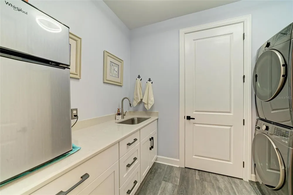 7683 SUMMERLAND COVE Lakewood Ranch, FL 34202