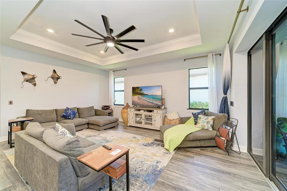 7683 SUMMERLAND COVE Lakewood Ranch, FL 34202