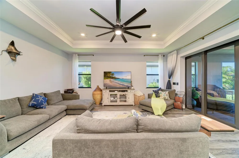 7683 SUMMERLAND COVE Lakewood Ranch, FL 34202