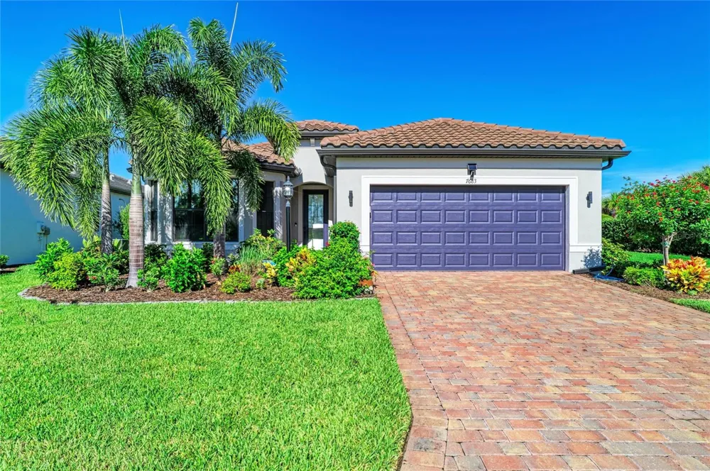 7683 SUMMERLAND COVE Lakewood Ranch, FL 34202