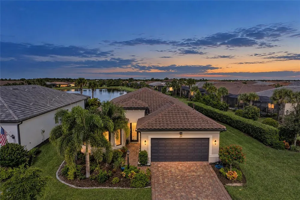 7683 SUMMERLAND COVE Lakewood Ranch, FL 34202