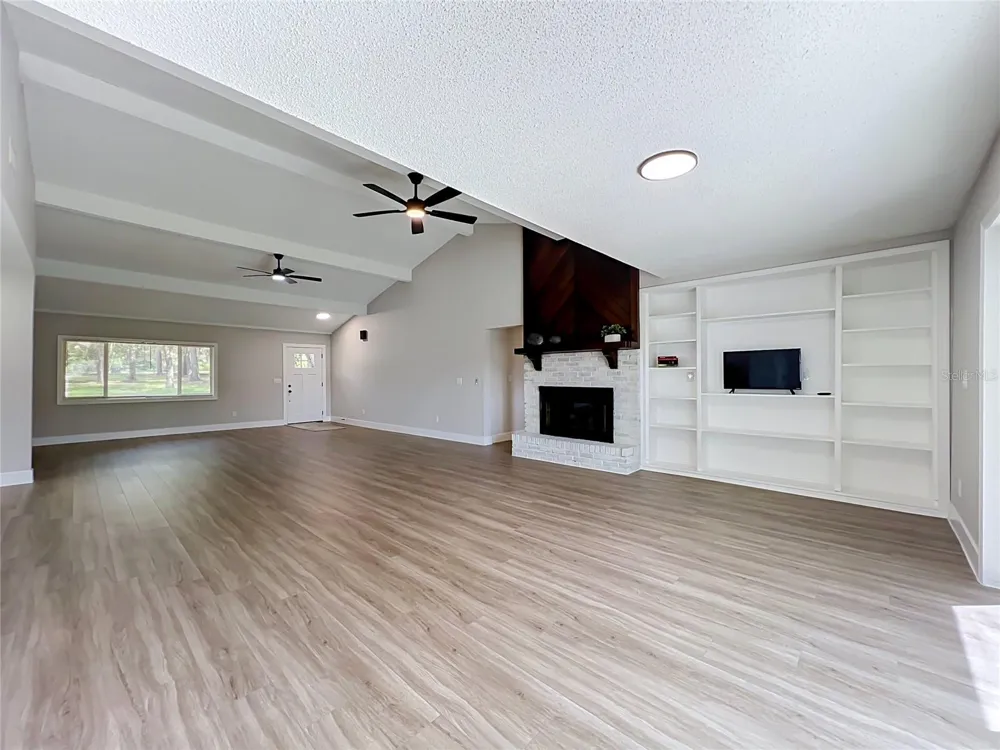 1904 LAKE ALMA DRIVE Apopka, FL 32712