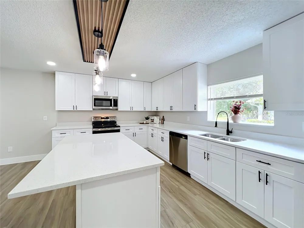 1904 LAKE ALMA DRIVE Apopka, FL 32712