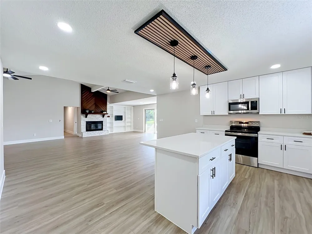 1904 LAKE ALMA DRIVE Apopka, FL 32712