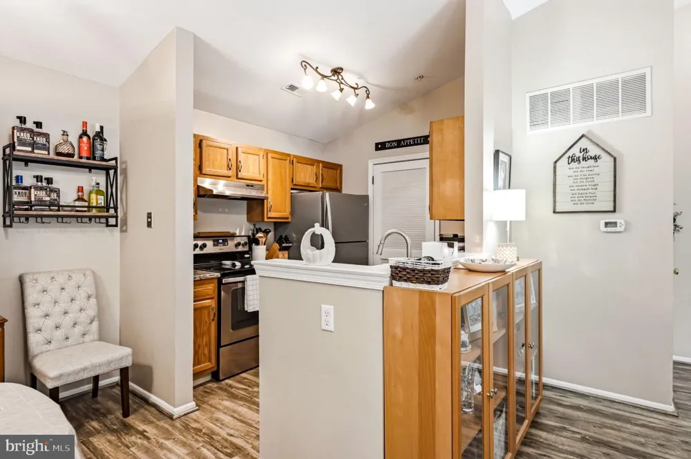 18 CRESTMONT DRIVE Mantua, NJ 08051