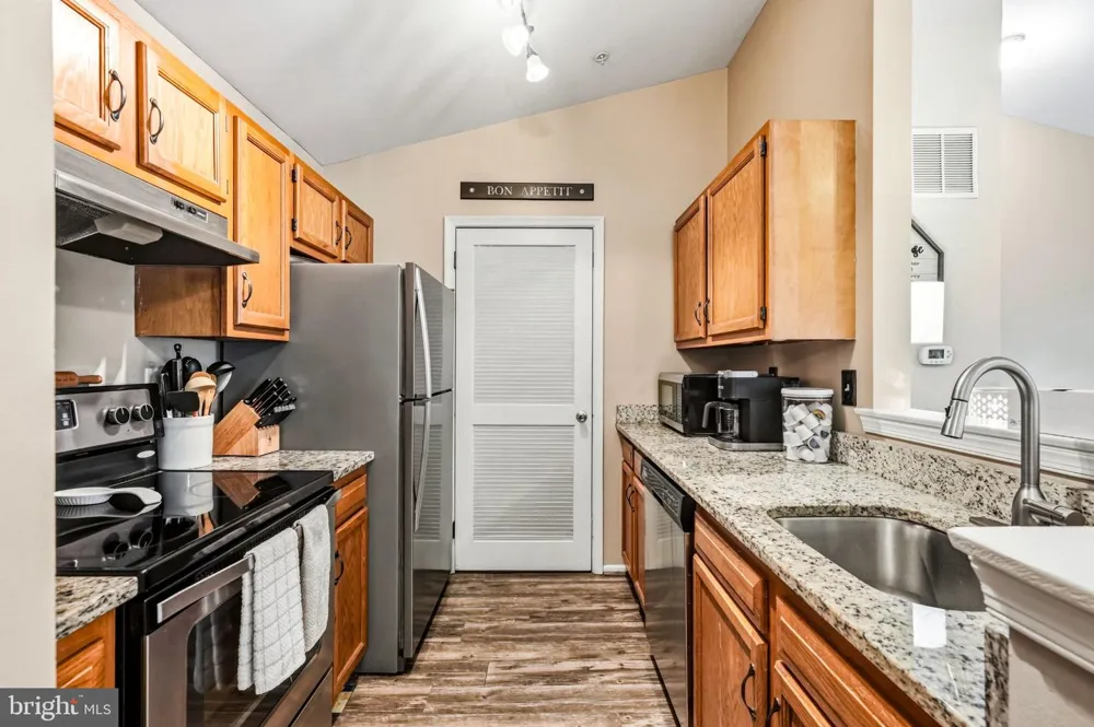 18 CRESTMONT DRIVE Mantua, NJ 08051