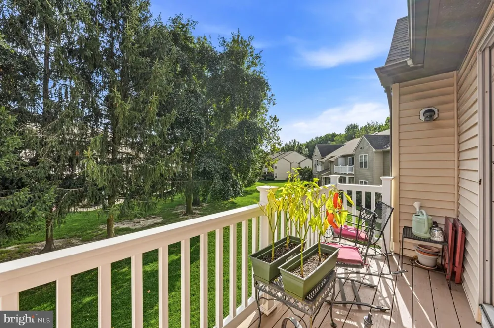 18 CRESTMONT DRIVE Mantua, NJ 08051