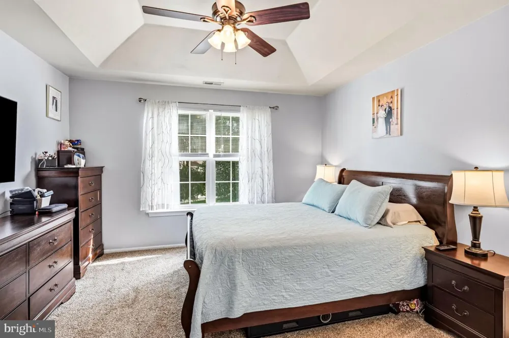 18 CRESTMONT DRIVE Mantua, NJ 08051