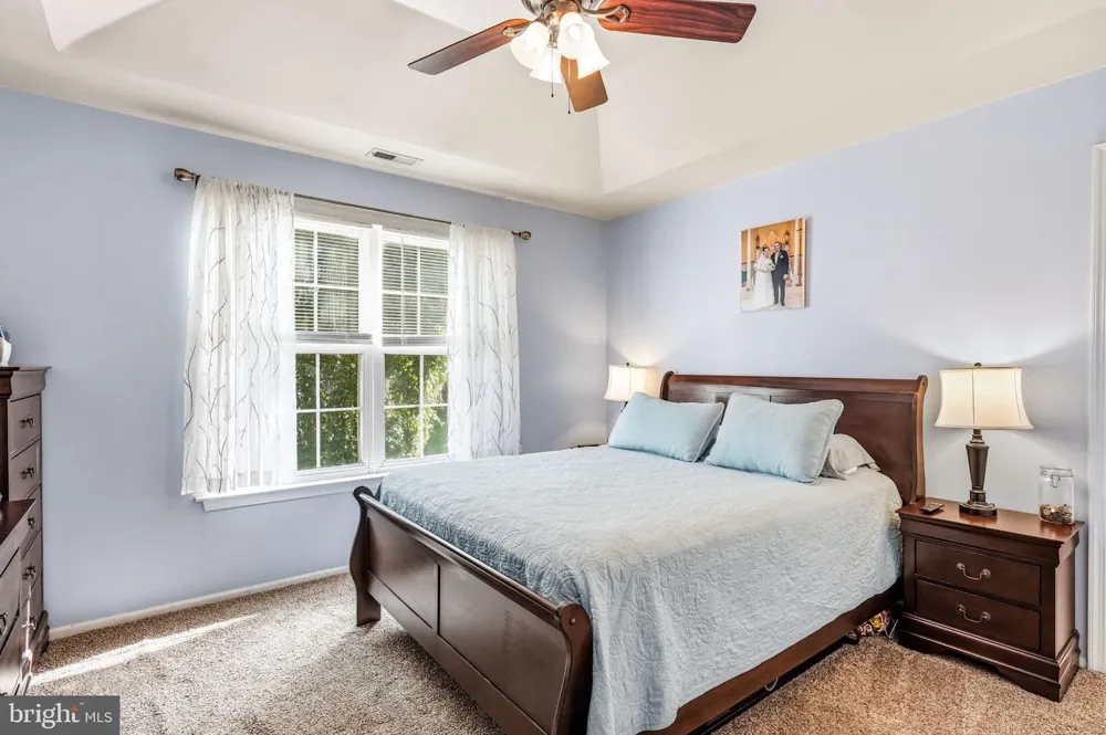 18 CRESTMONT DRIVE Mantua, NJ 08051