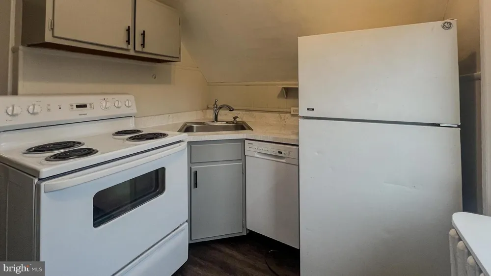 7919 PARK AVENUE #3RD FLOOR Elkins Park, PA 19027