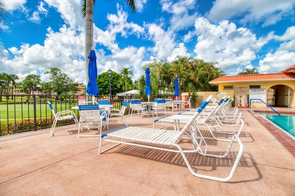 1917 SW Palm City Road Stuart, FL 34994