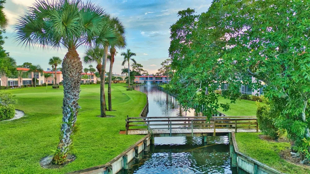 1917 SW Palm City Road Stuart, FL 34994