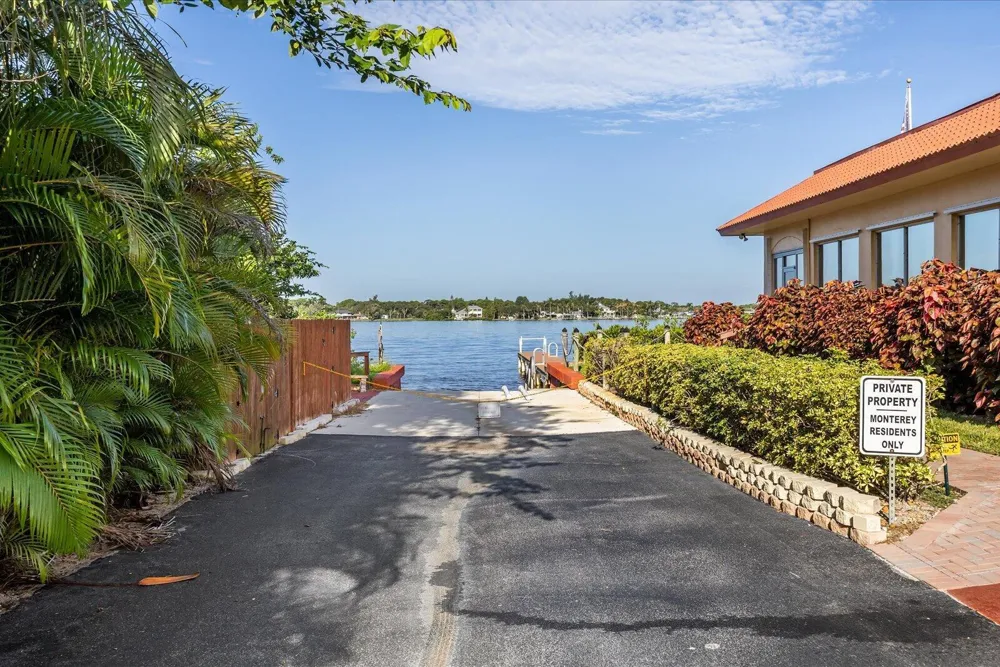 1917 SW Palm City Road Stuart, FL 34994
