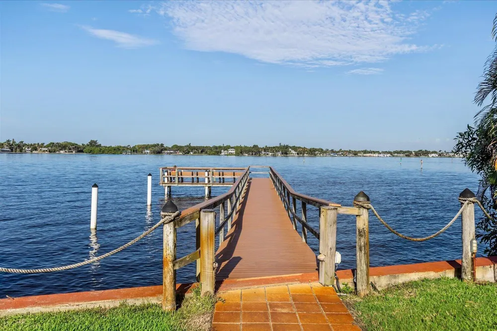 1917 SW Palm City Road Stuart, FL 34994