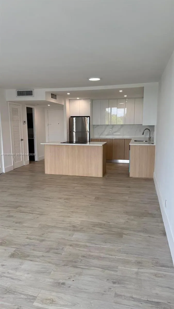 16740 NE 9th Ave #409 North Miami Beach, FL 33162