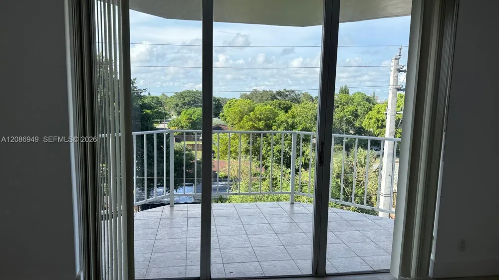 16740 NE 9th Ave #409 North Miami Beach, FL 33162