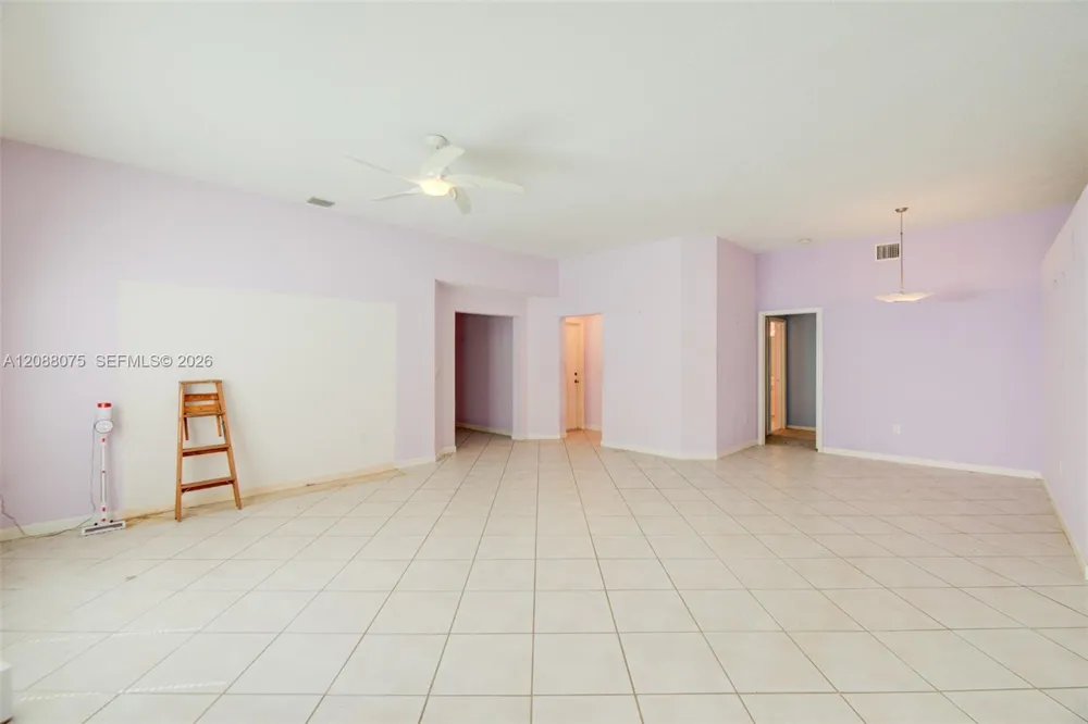 13945 S Cypress Cove Cir Davie, FL 33325