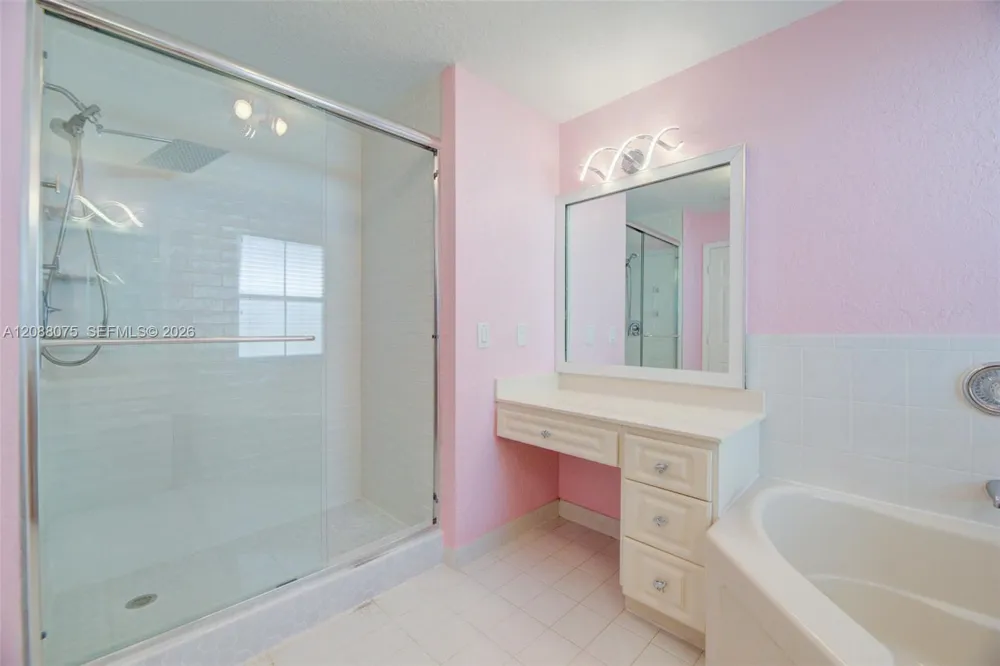 13945 S Cypress Cove Cir Davie, FL 33325