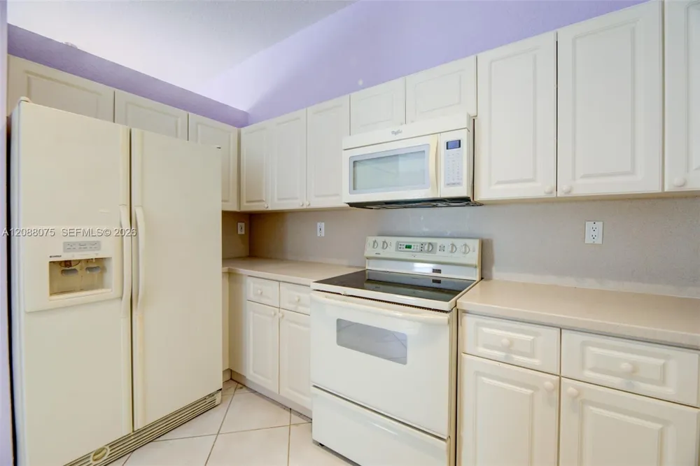 13945 S Cypress Cove Cir Davie, FL 33325