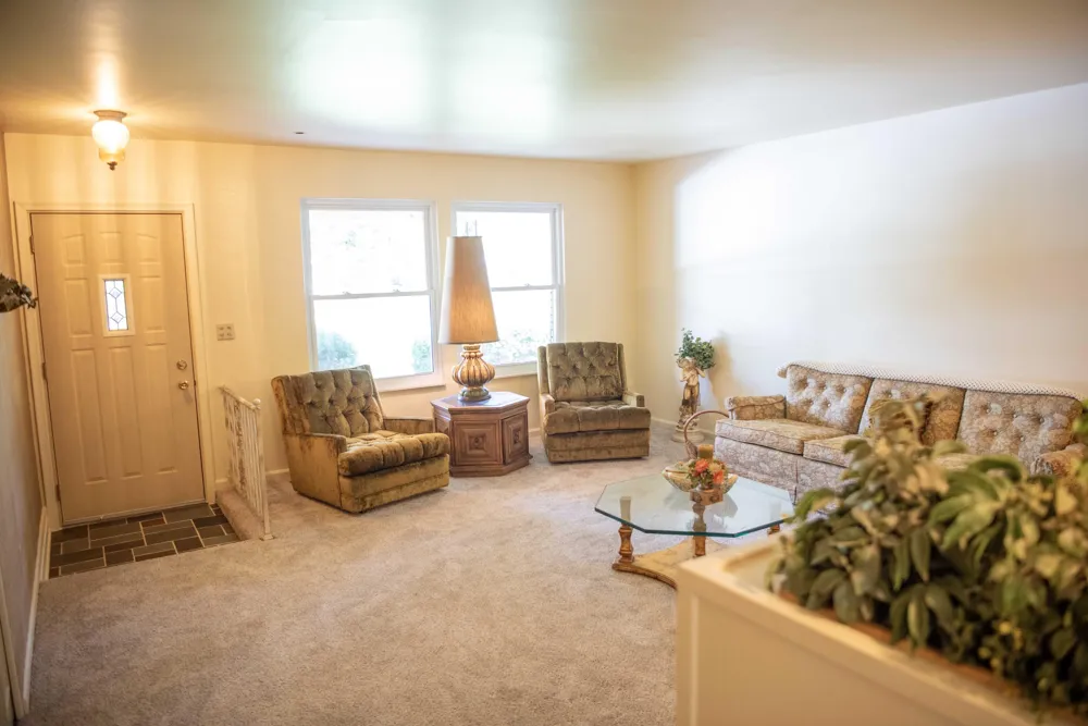 1282 Yorktown Drive Flint, MI 48532