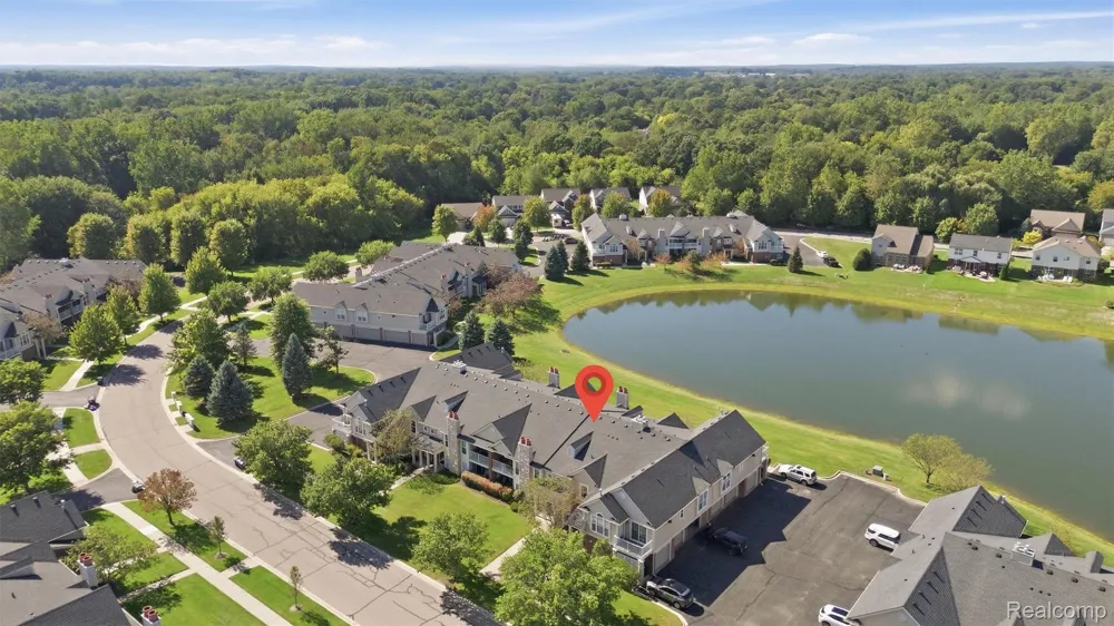 28259 Oakmonte Circle E Lyon Charter Township, MI 48165