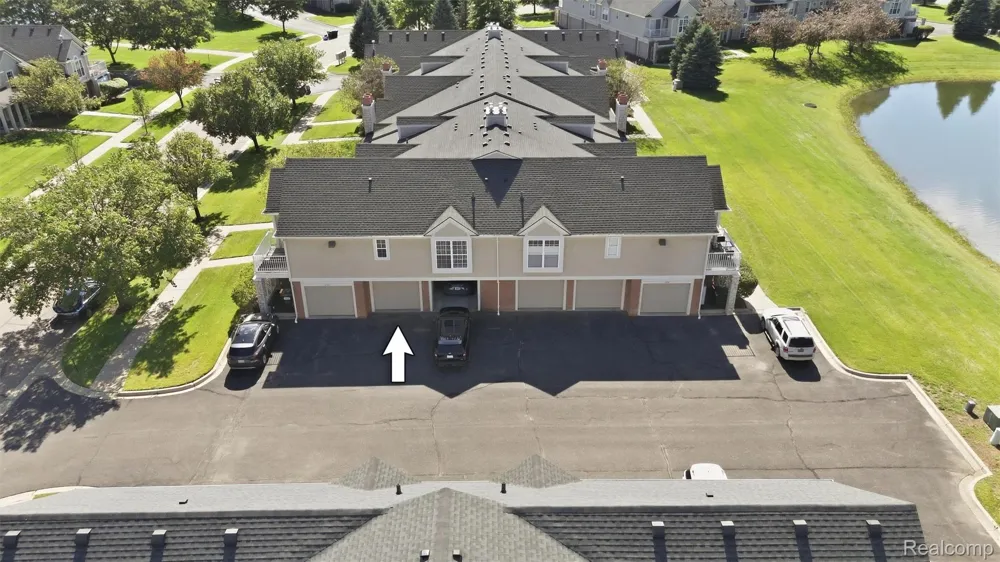 28259 Oakmonte Circle E Lyon Charter Township, MI 48165