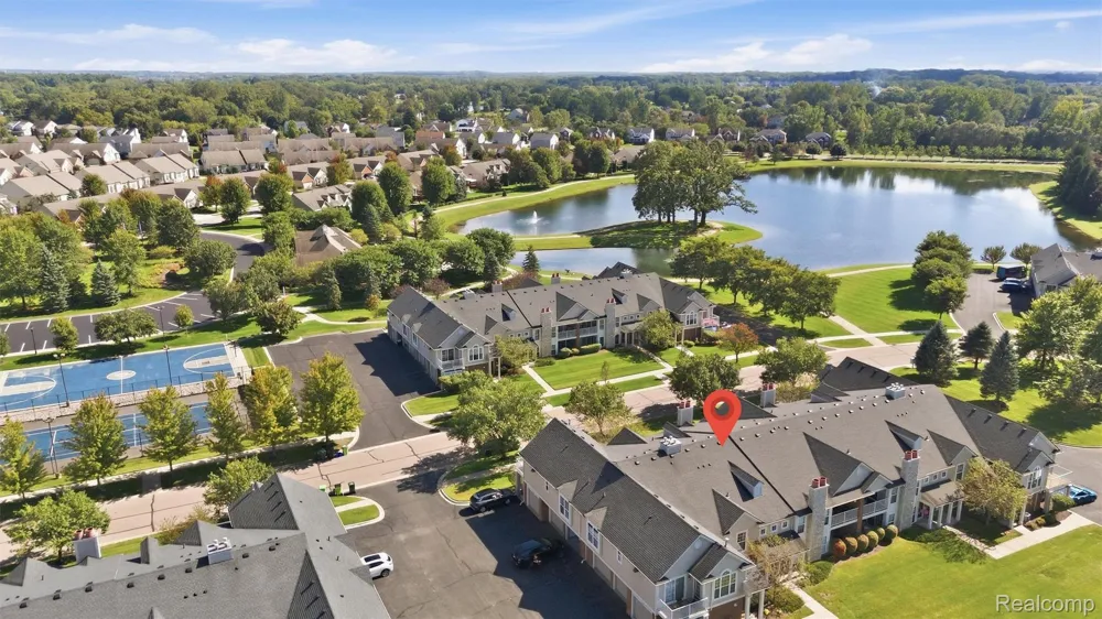 28259 Oakmonte Circle E Lyon Charter Township, MI 48165
