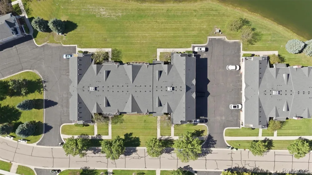 28259 Oakmonte Circle E Lyon Charter Township, MI 48165